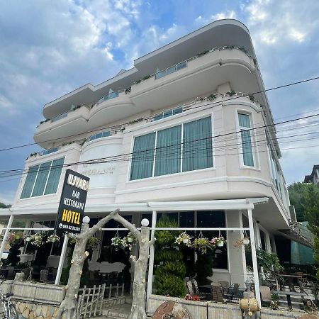 Hotel Ujvara Belsh Bagian luar foto