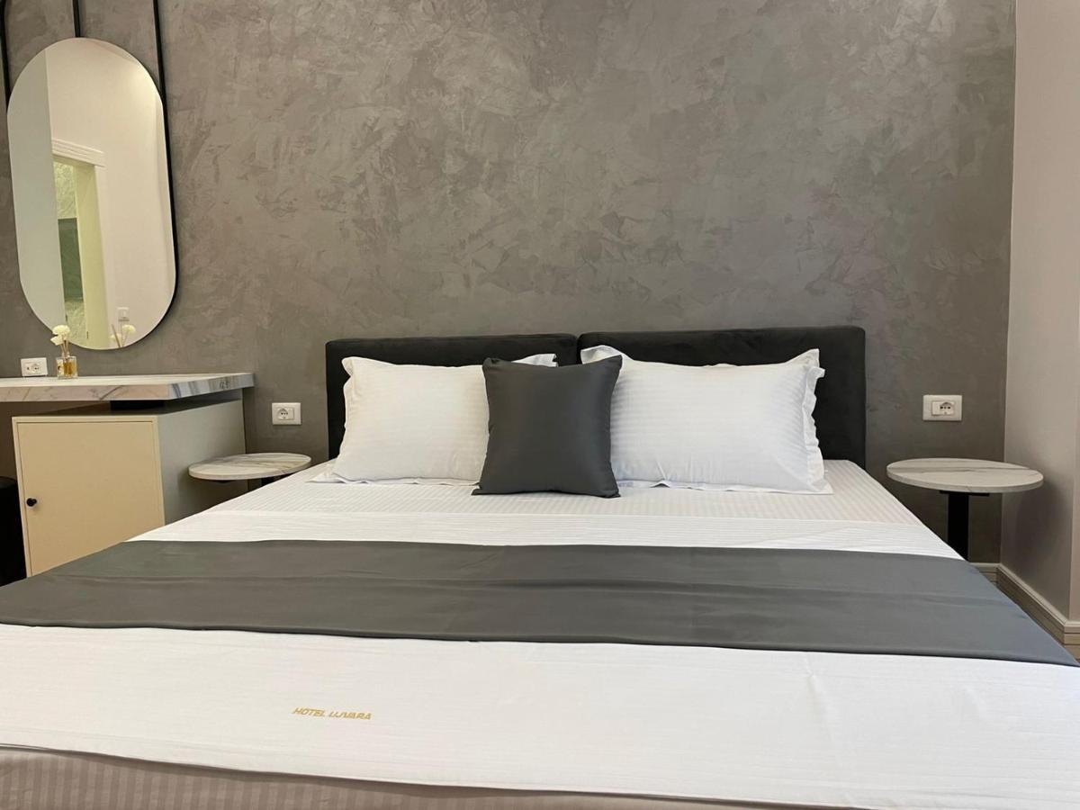 Hotel Ujvara Belsh Bagian luar foto