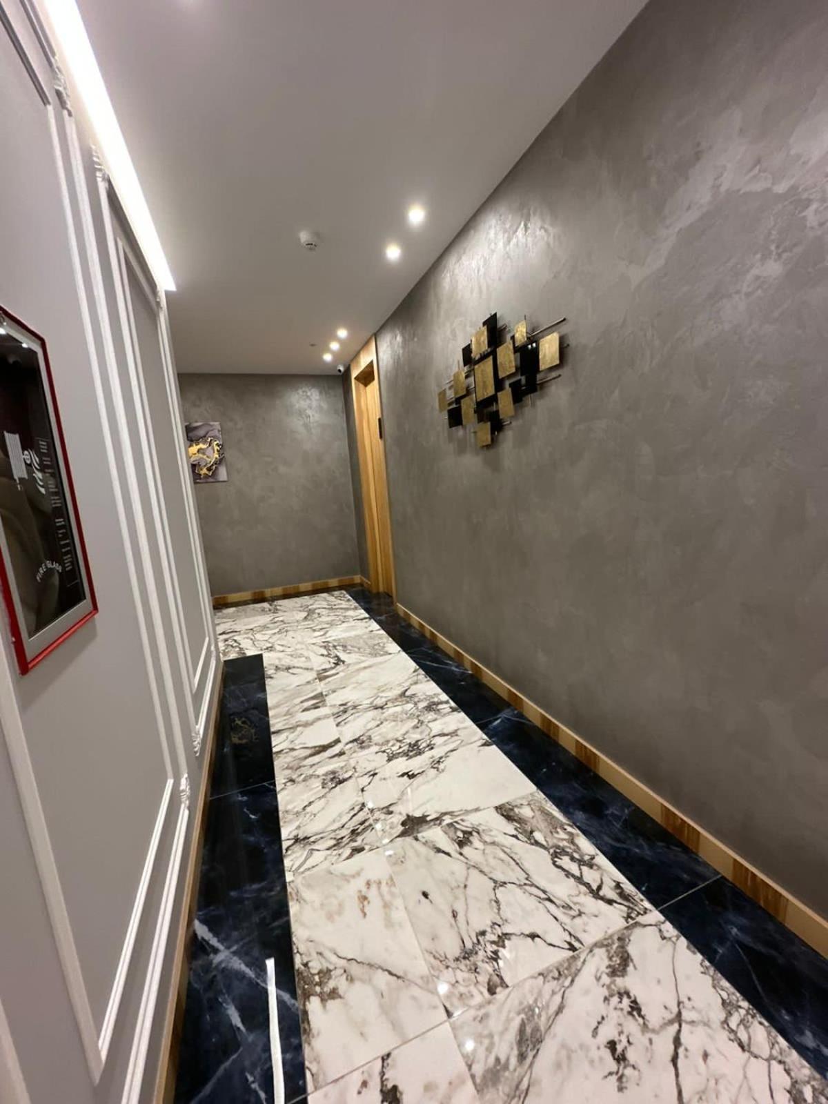 Hotel Ujvara Belsh Bagian luar foto