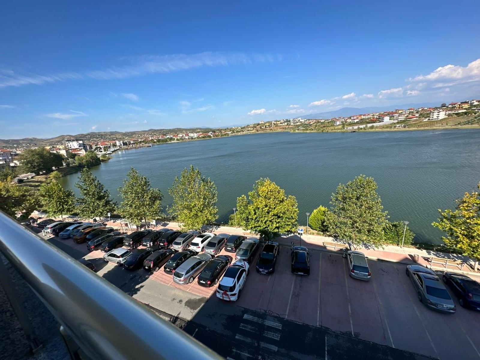 Hotel Ujvara Belsh Bagian luar foto