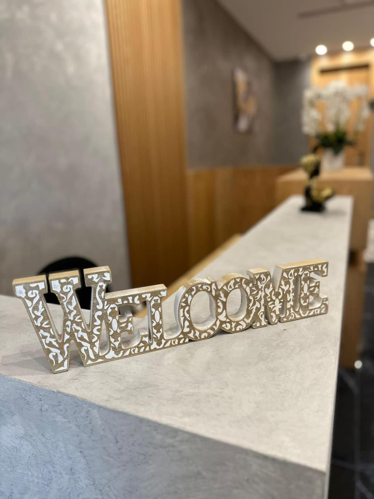 Hotel Ujvara Belsh Bagian luar foto