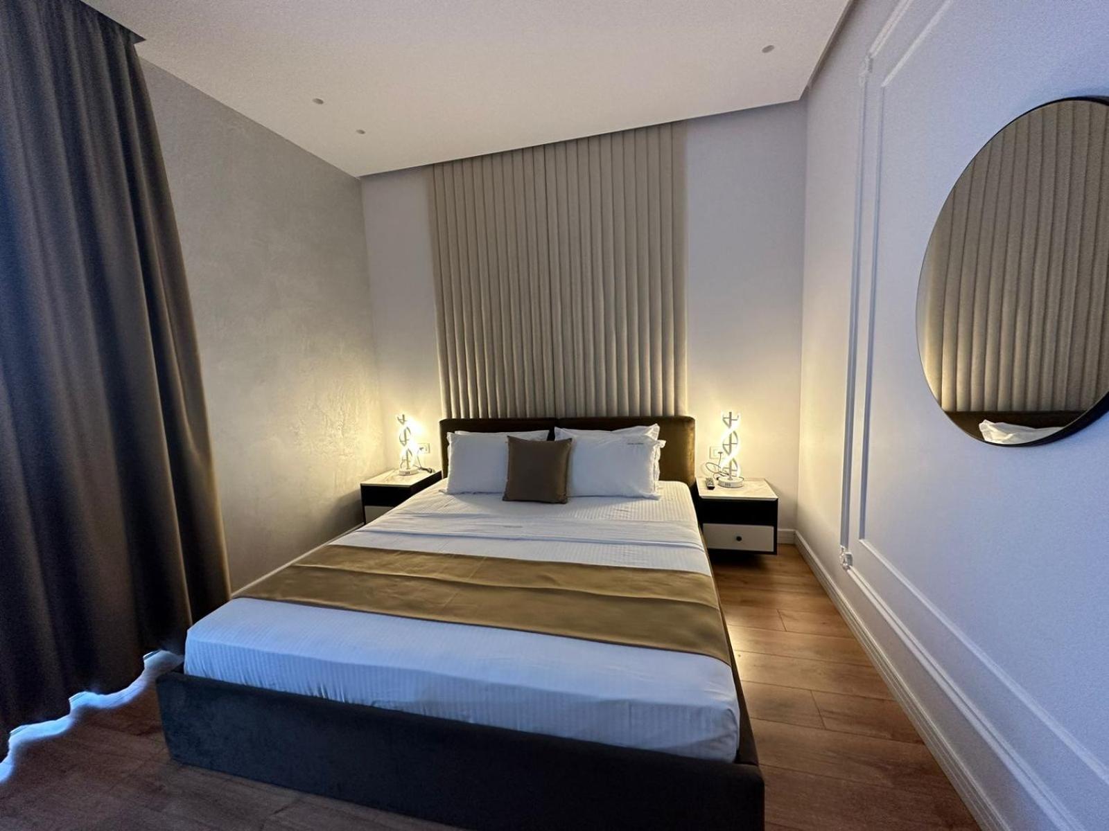Hotel Ujvara Belsh Bagian luar foto